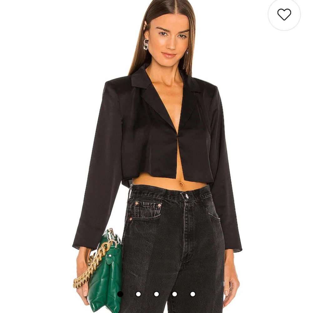 L’Academie Leona Crop